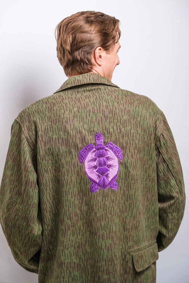 Sea Turtle Embroidered Canvas Jacket (L/XL)